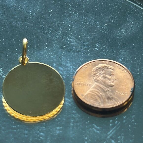 Vintage 14k gold electroplated round disc letter T or  J pendant - Picture 3 of 3